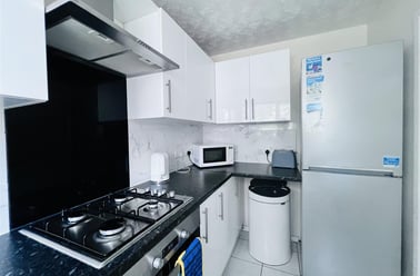 Heron Drive, Lenton, Nottingham - Image 3